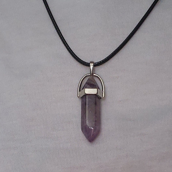 3 for 10 Brand new Amythest crystal pendant stone   price firm and low - Picture 8 of 8
